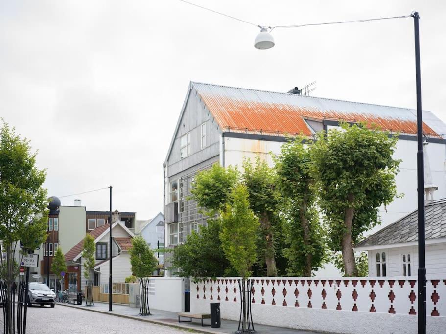 Ny Urban Leilighet Med Super Utsikt Haugesund Buitenkant foto